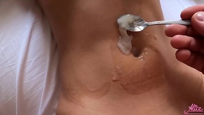 Djippe blowjob en hertstochtlike seks Close-up - Eaten sperma